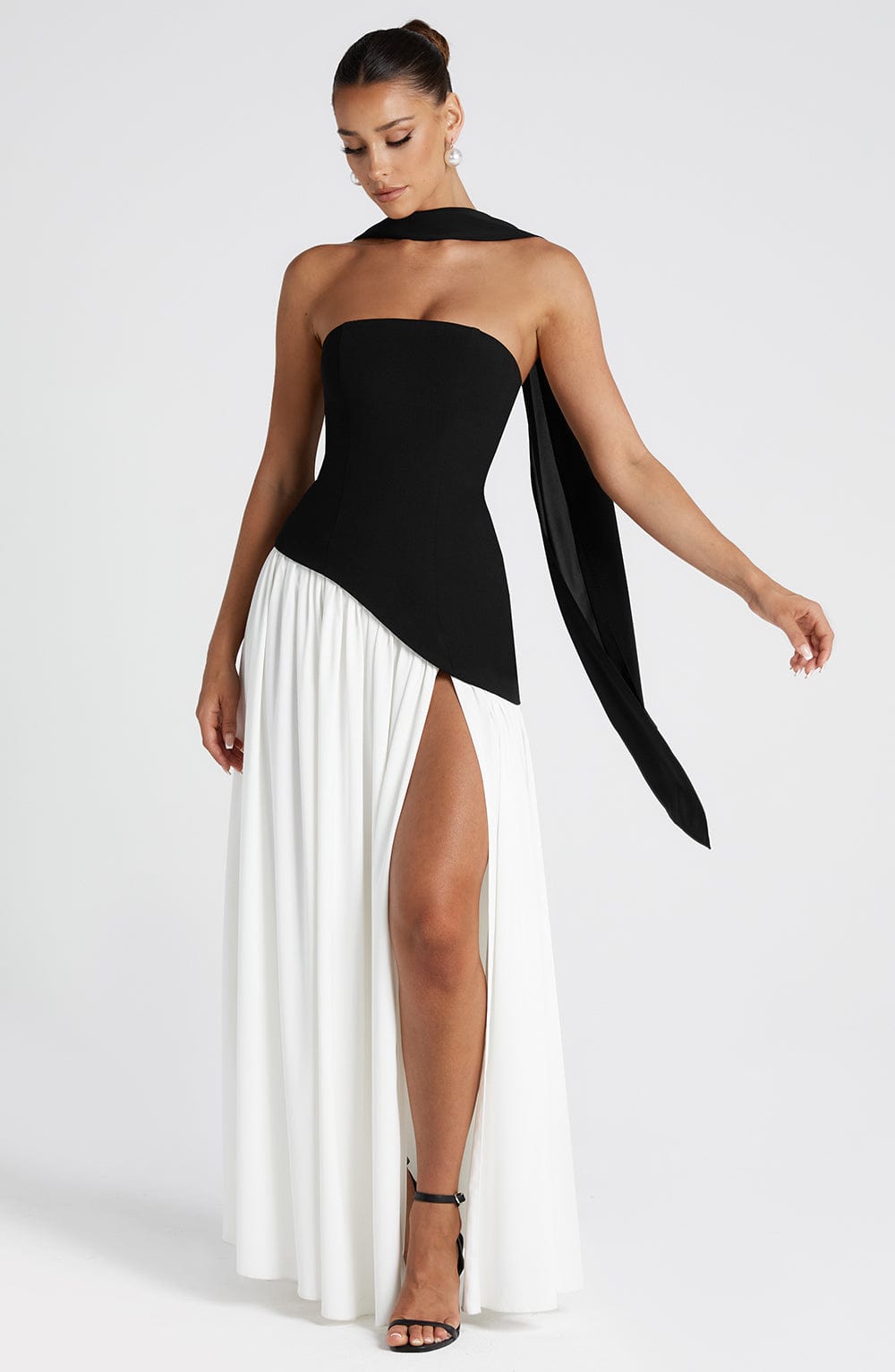Victoria™ | Chic Slit Maxi Dress