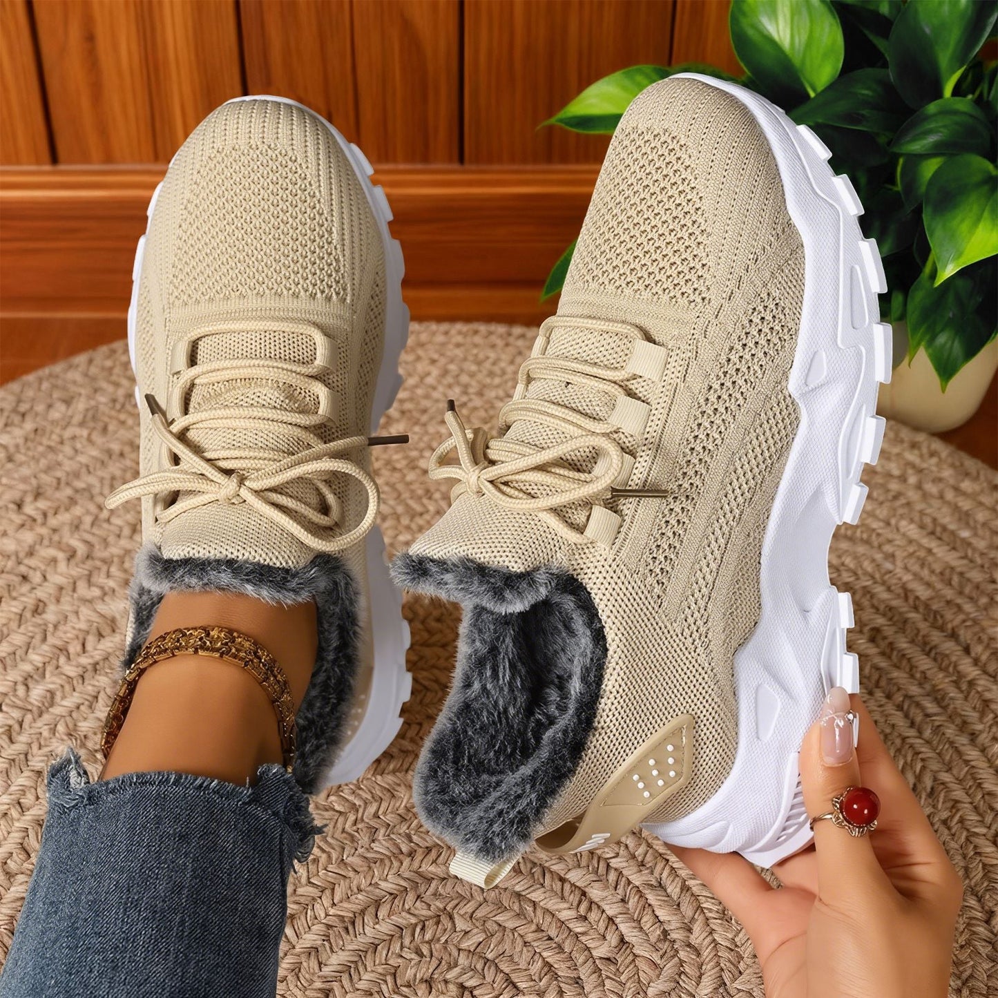 BRYDEE™ - Casual Fleece Lace-Up Lightweight Sneakers